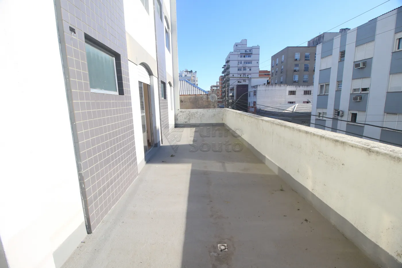 Alugar Apartamento / Padrão em Pelotas R$ 950,00 - Foto 18