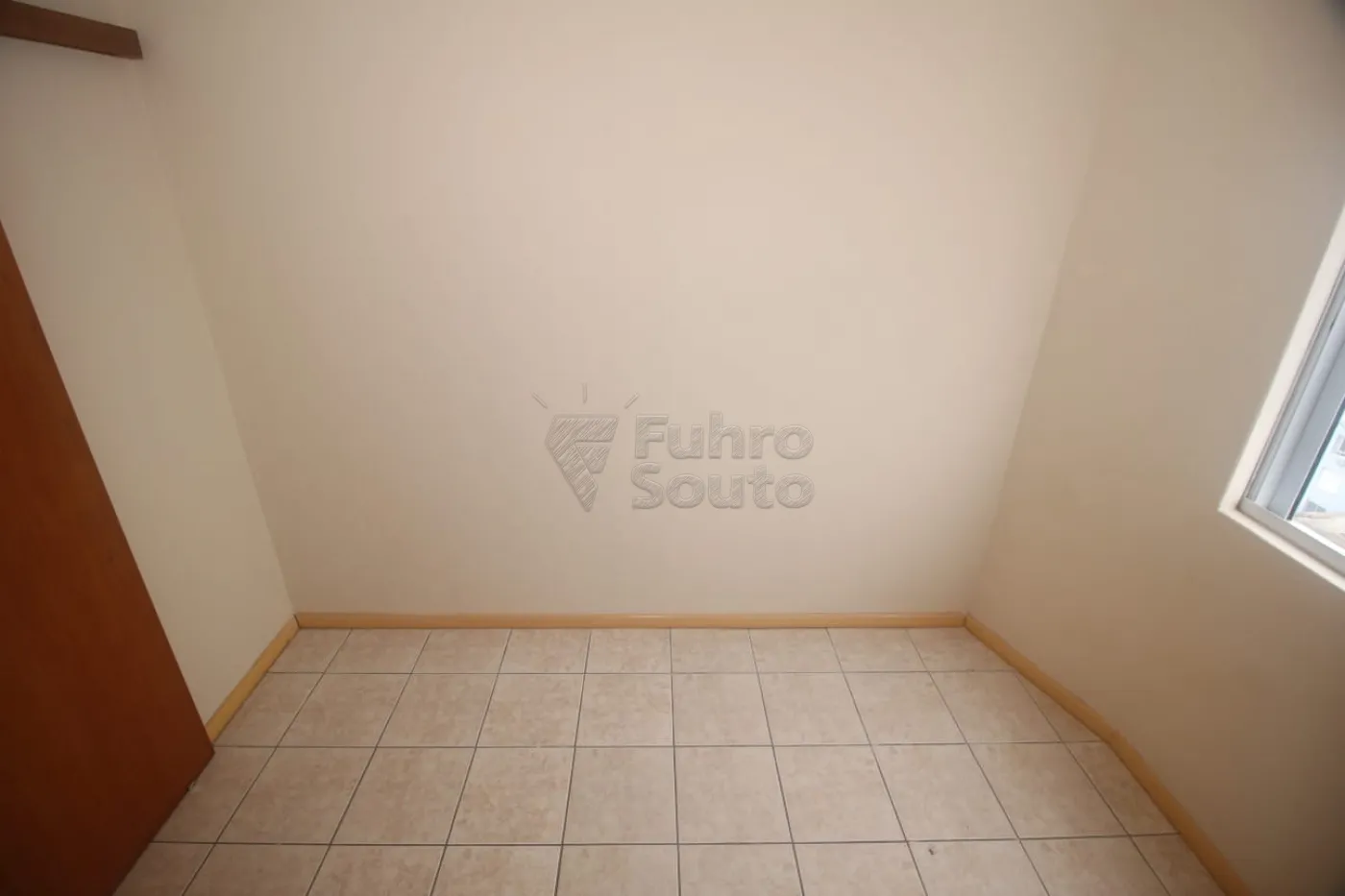 Alugar Apartamento / Padrão em Pelotas R$ 1.150,00 - Foto 11