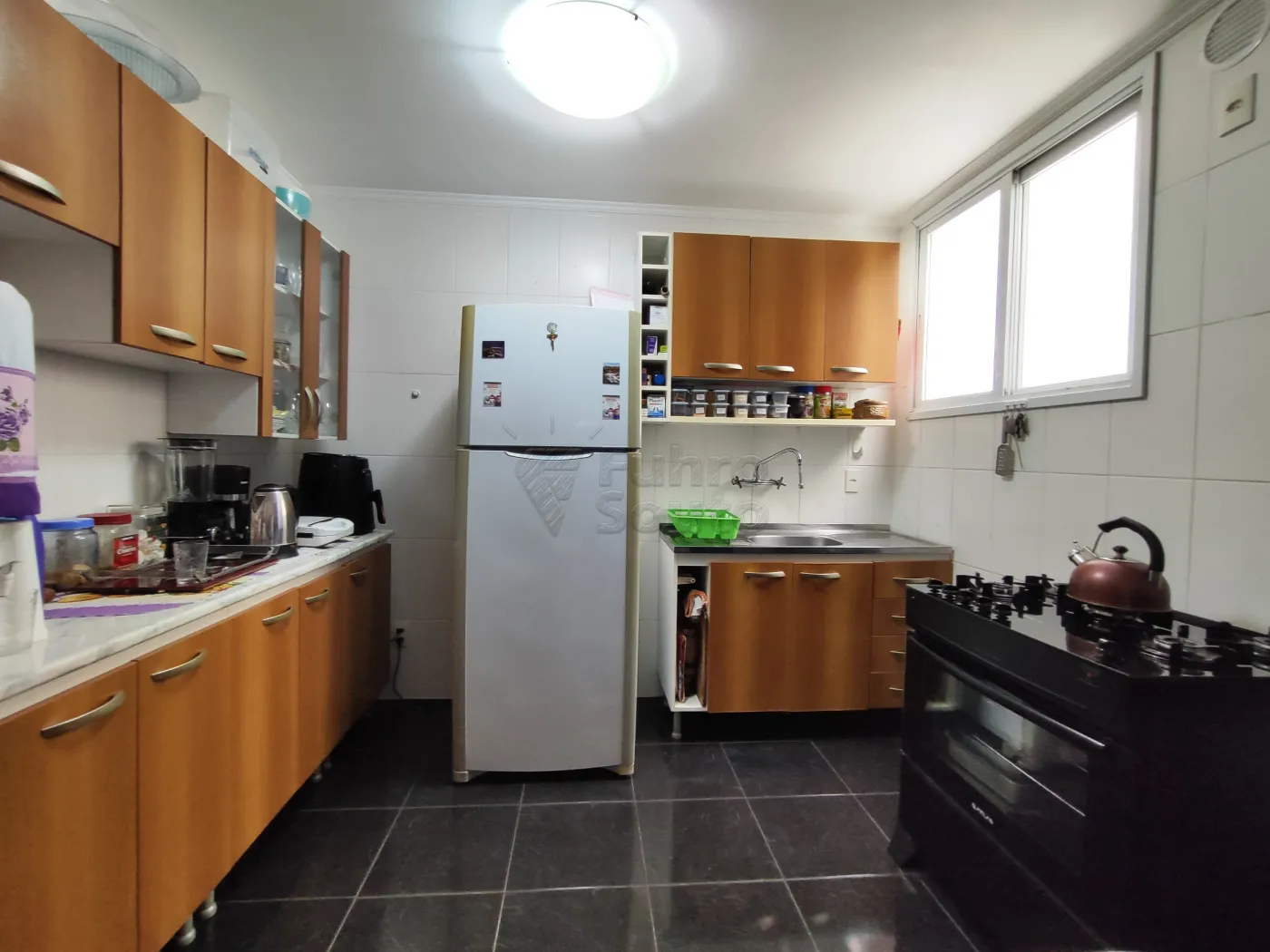 Alugar Apartamento / Padrão em Pelotas R$ 1.600,00 - Foto 6