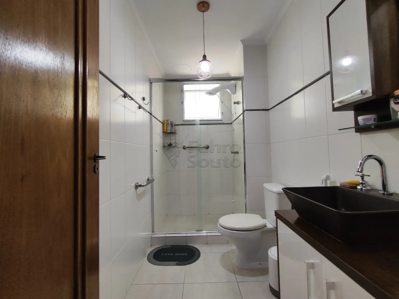 Alugar Apartamento / Padrão em Pelotas R$ 1.600,00 - Foto 18