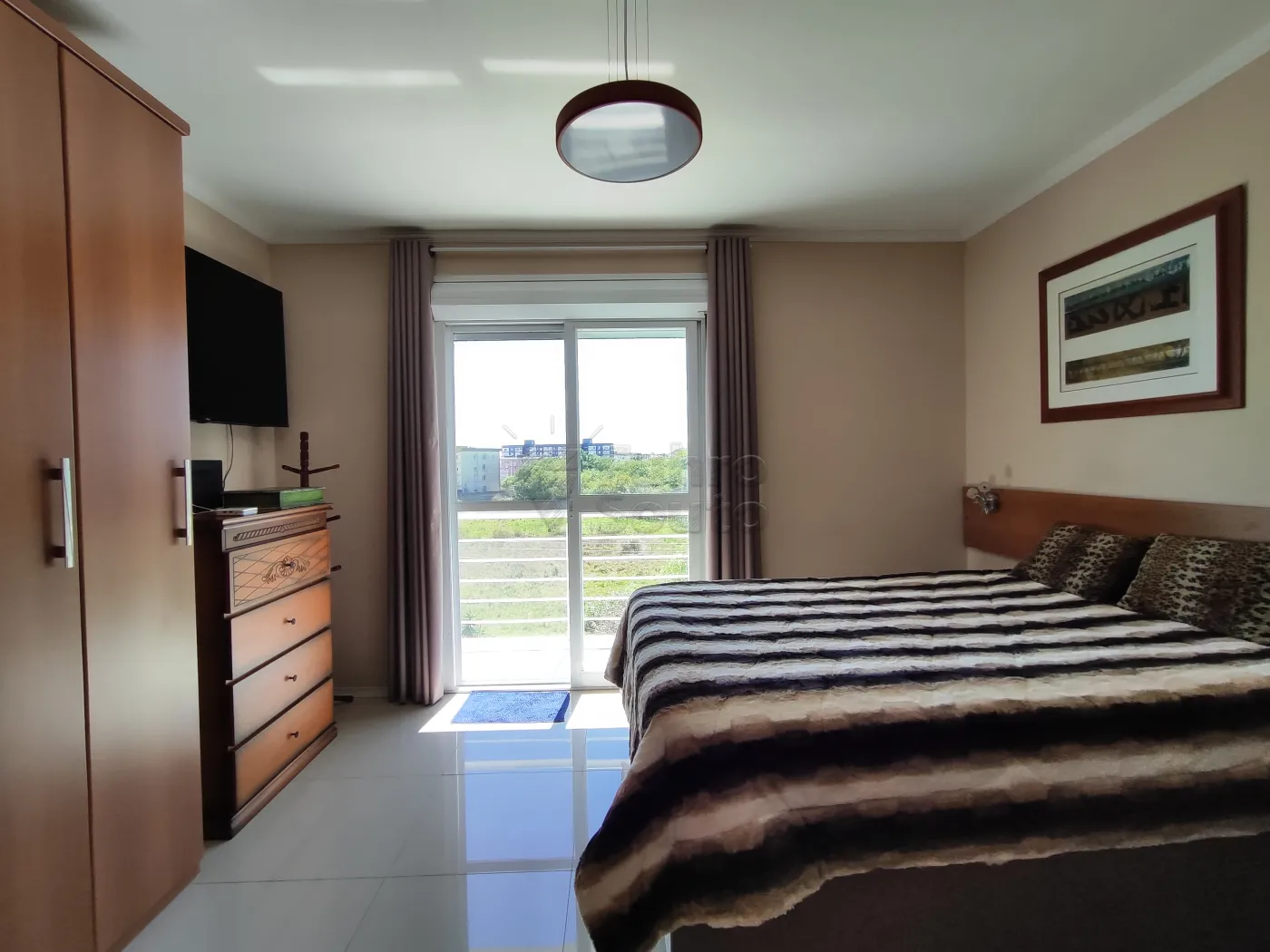 Alugar Apartamento / Padrão em Pelotas R$ 1.600,00 - Foto 10