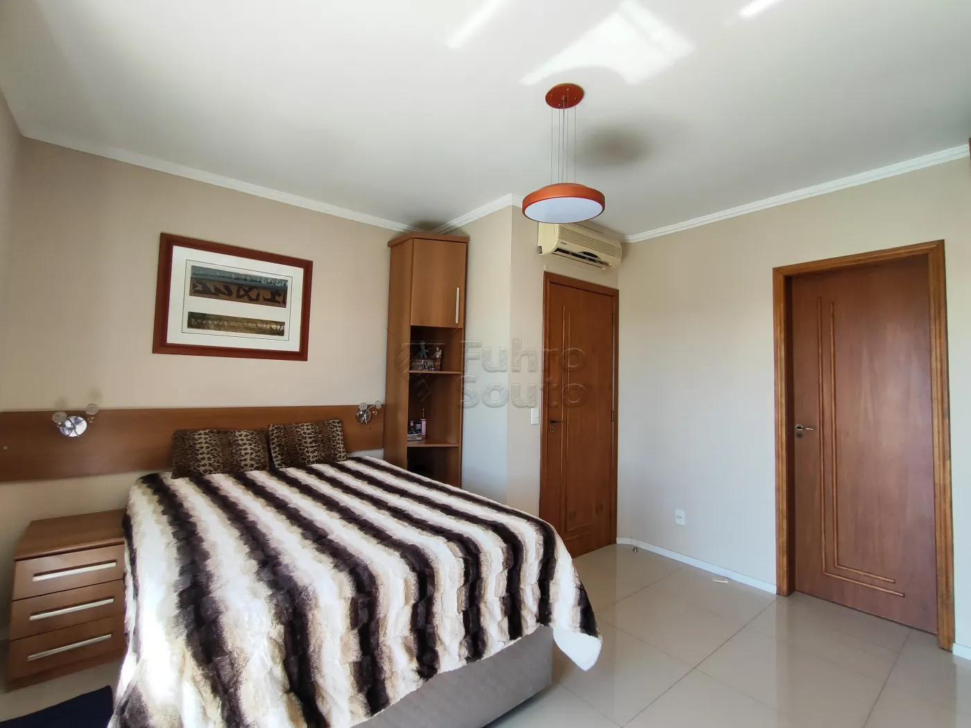 Alugar Apartamento / Padrão em Pelotas R$ 1.600,00 - Foto 11