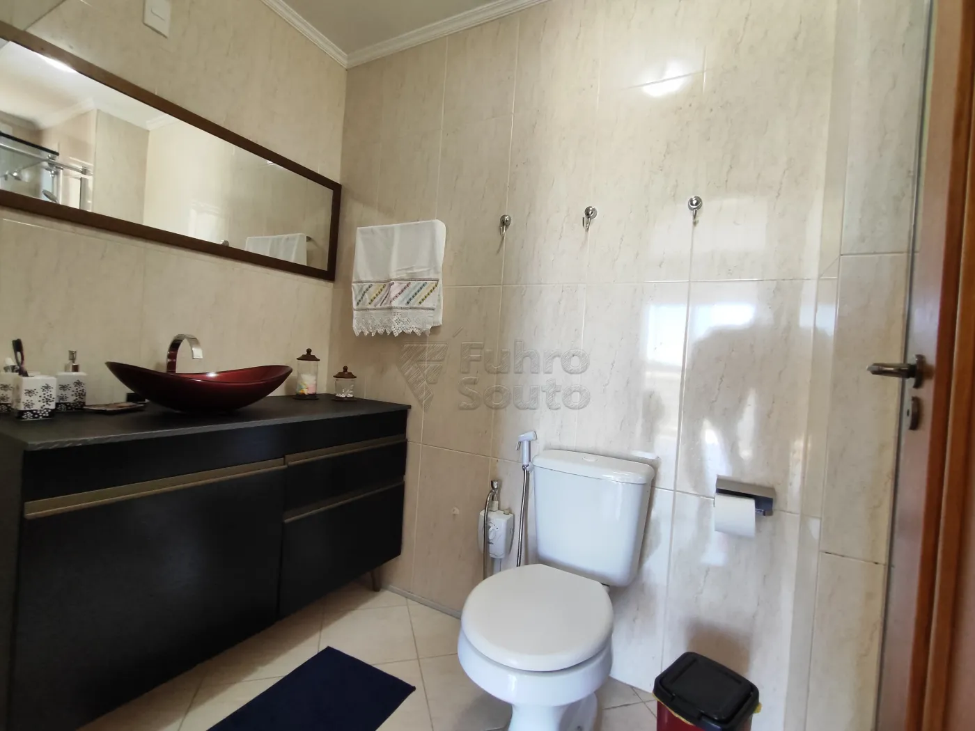 Alugar Apartamento / Padrão em Pelotas R$ 1.600,00 - Foto 17