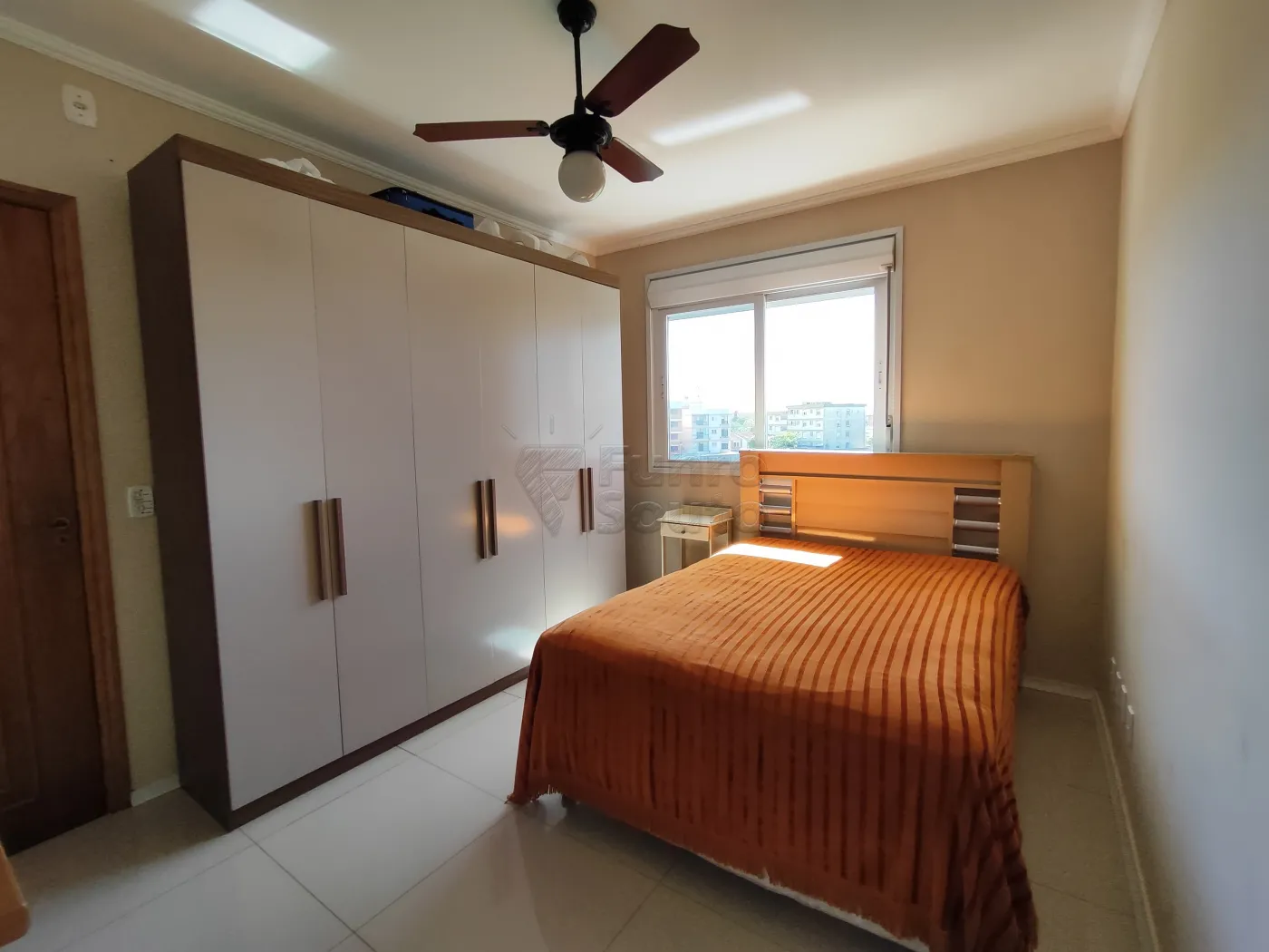 Alugar Apartamento / Padrão em Pelotas R$ 1.600,00 - Foto 15