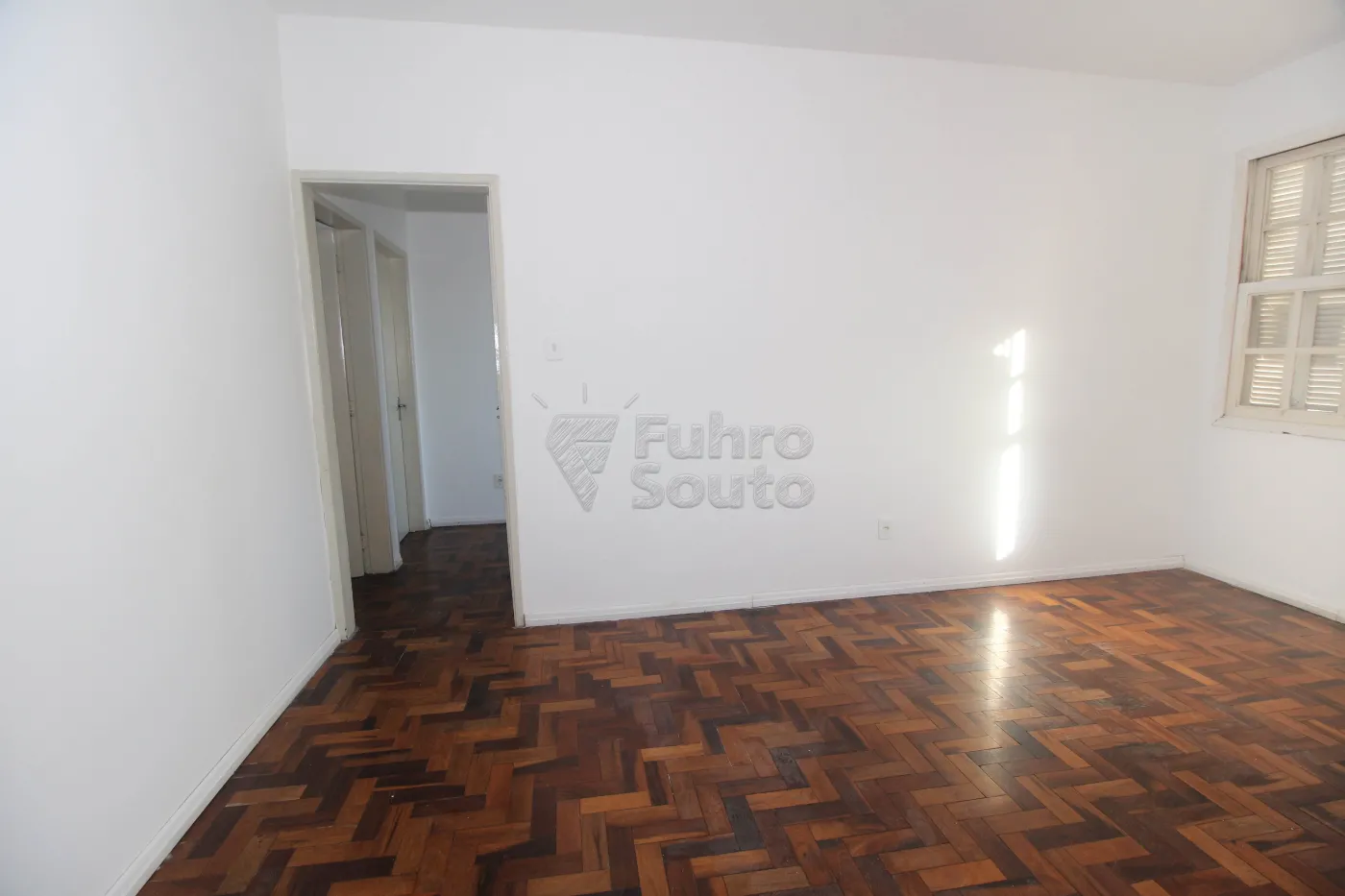 Alugar Apartamento / Padrão em Pelotas R$ 1.100,00 - Foto 3