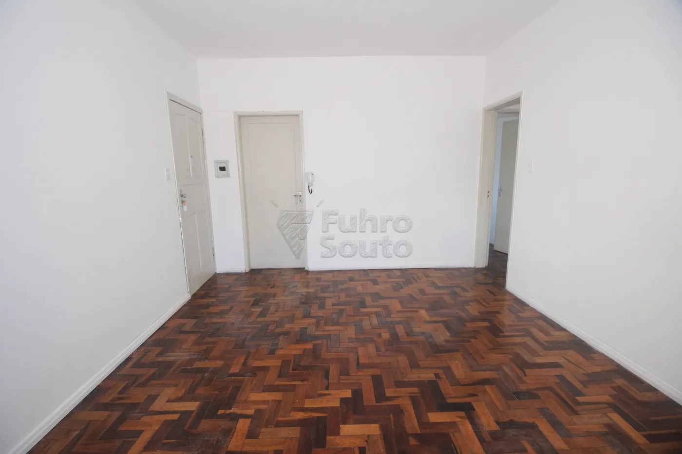 Alugar Apartamento / Padrão em Pelotas R$ 1.100,00 - Foto 5