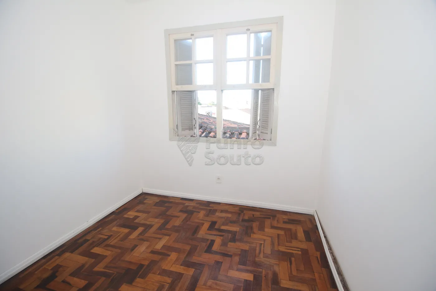 Alugar Apartamento / Padrão em Pelotas R$ 1.100,00 - Foto 6