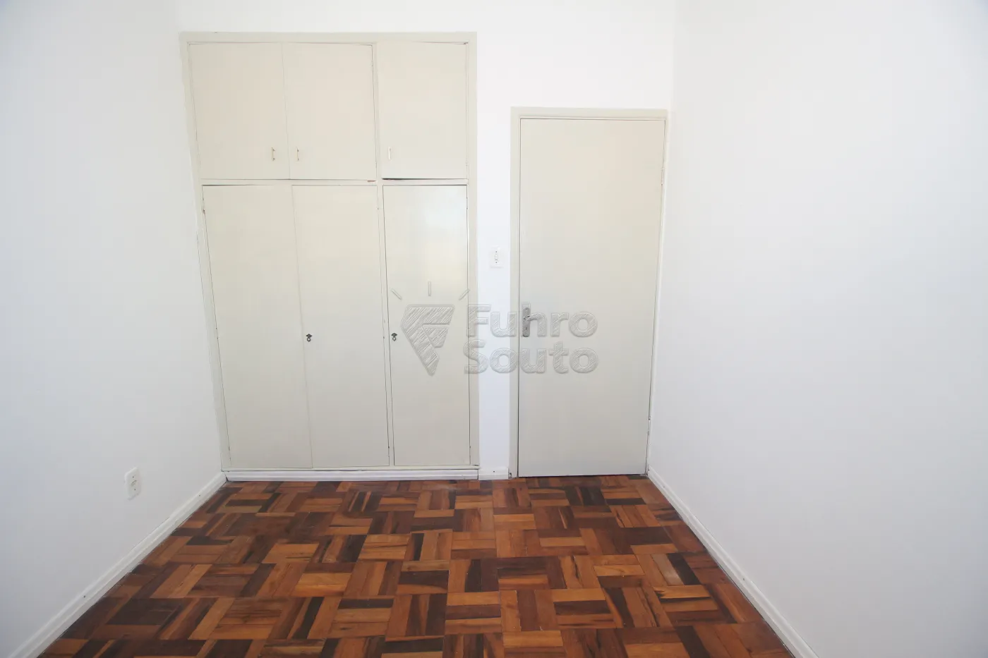 Alugar Apartamento / Padrão em Pelotas R$ 1.100,00 - Foto 17