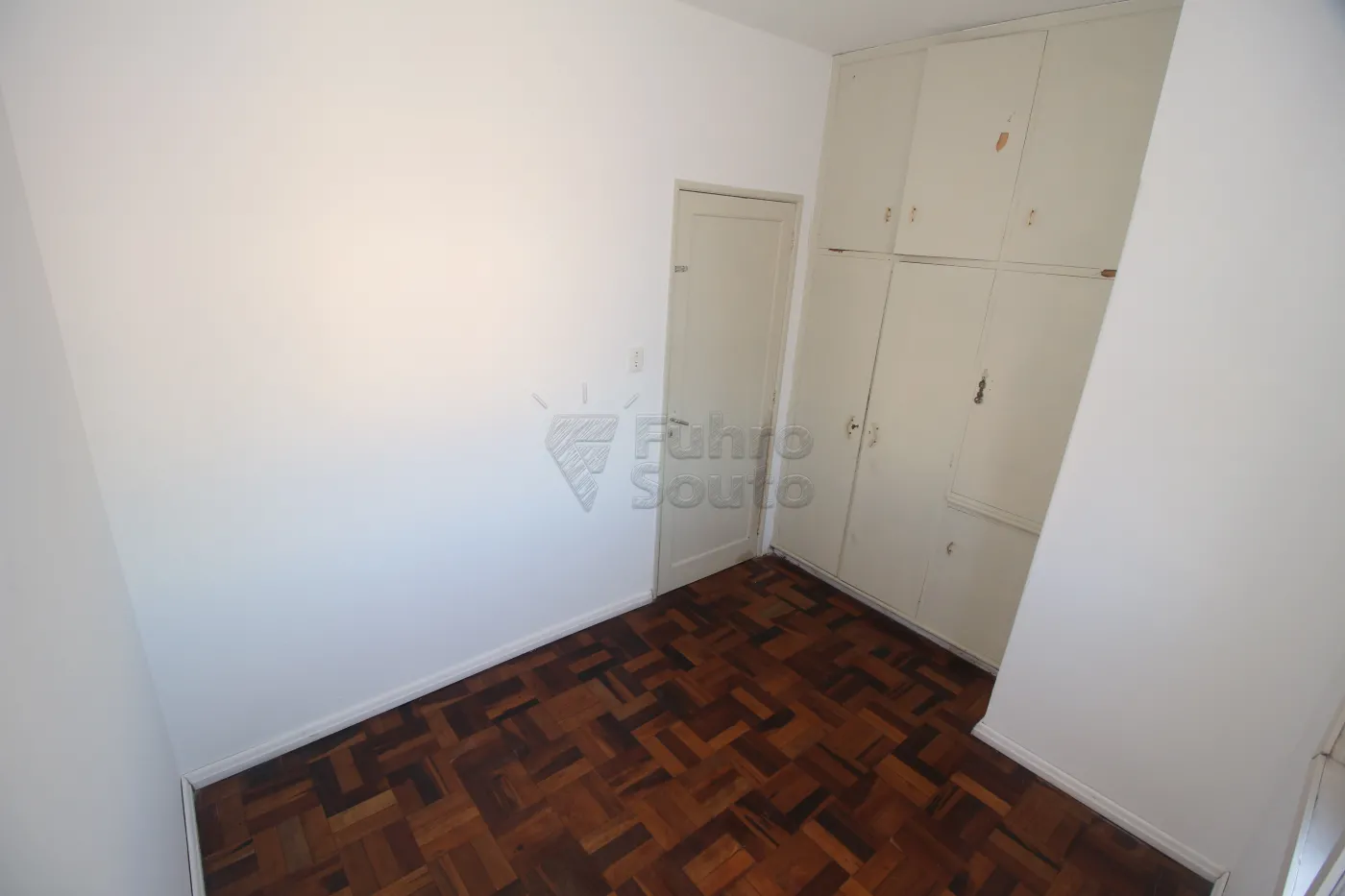 Alugar Apartamento / Padrão em Pelotas R$ 1.100,00 - Foto 24