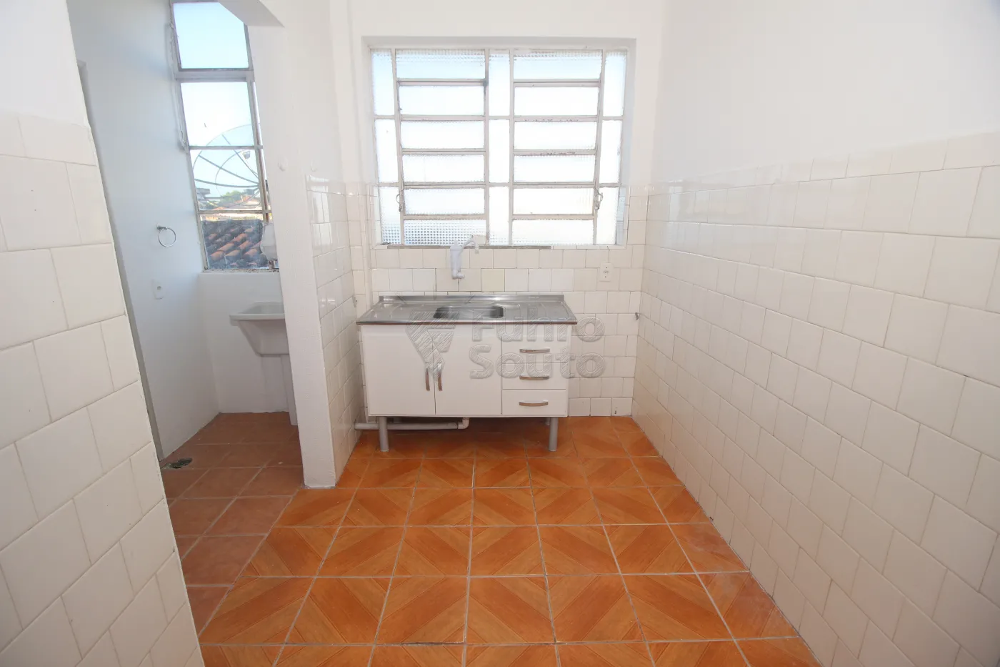 Alugar Apartamento / Padrão em Pelotas R$ 1.100,00 - Foto 30