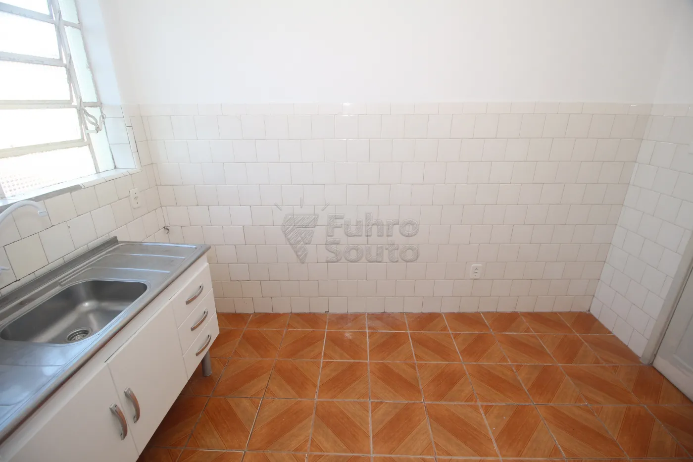 Alugar Apartamento / Padrão em Pelotas R$ 1.100,00 - Foto 32