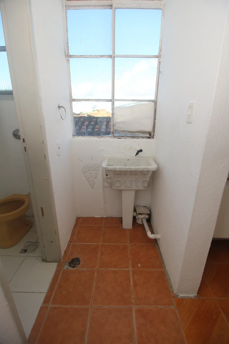 Alugar Apartamento / Padrão em Pelotas R$ 1.100,00 - Foto 41