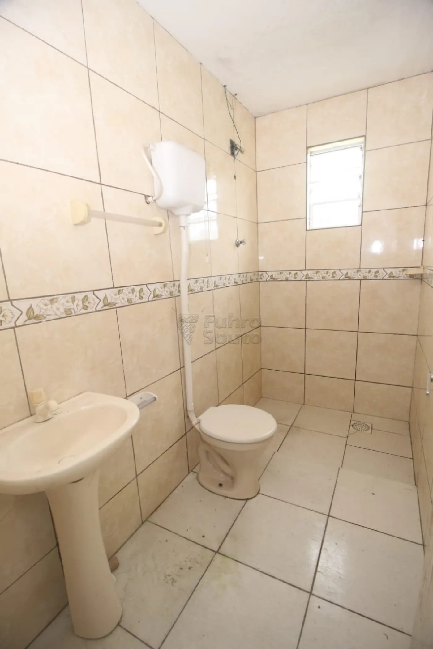 Alugar Casa / Padrão em Pelotas R$ 900,00 - Foto 15