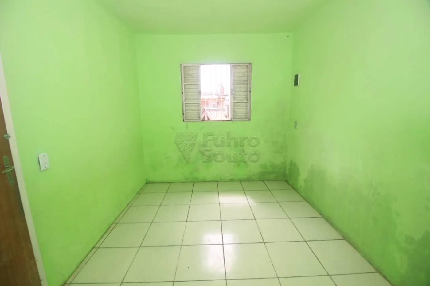 Alugar Casa / Padrão em Pelotas R$ 900,00 - Foto 5
