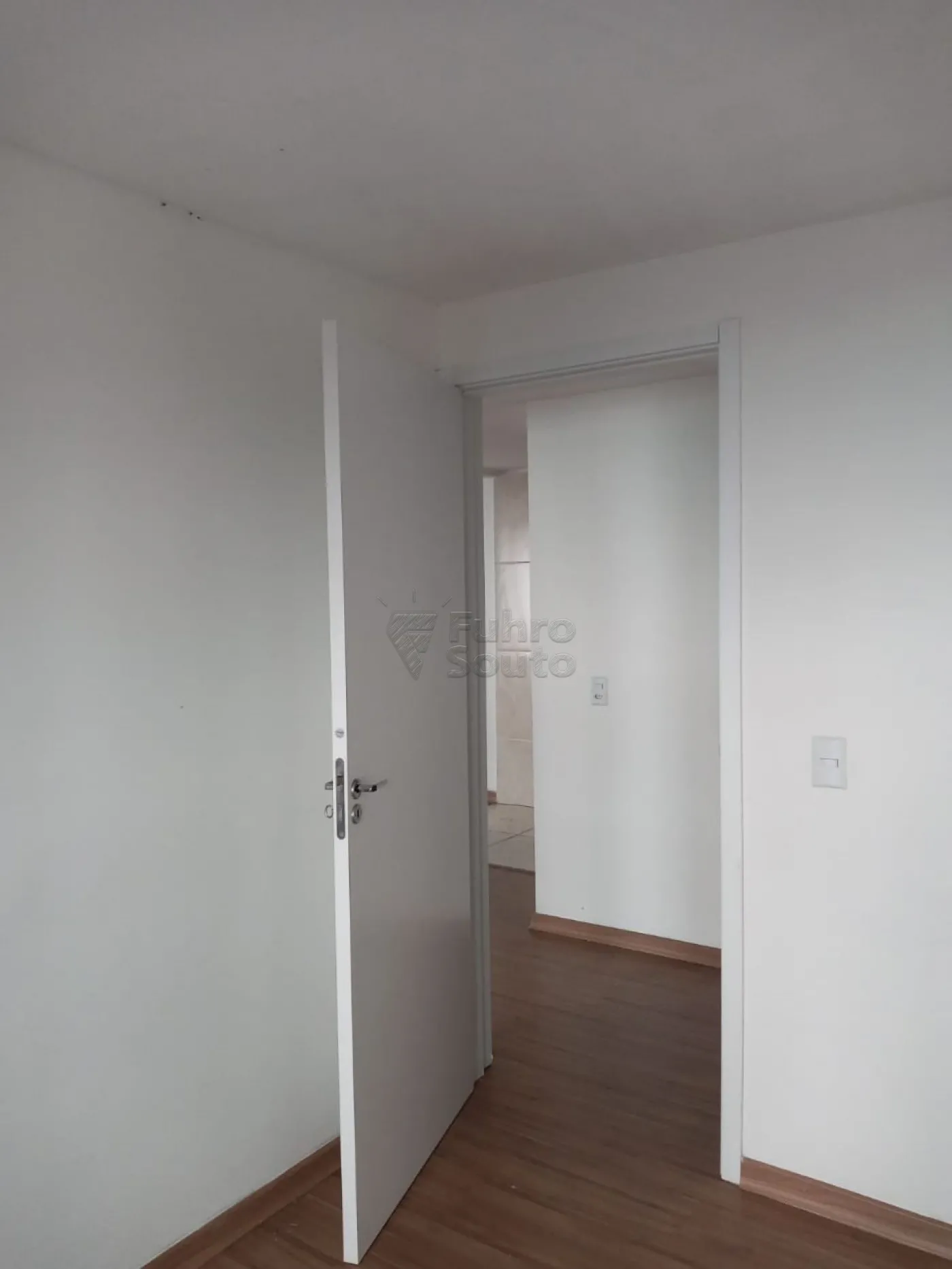 Alugar Apartamento / Padrão em Pelotas R$ 720,00 - Foto 7
