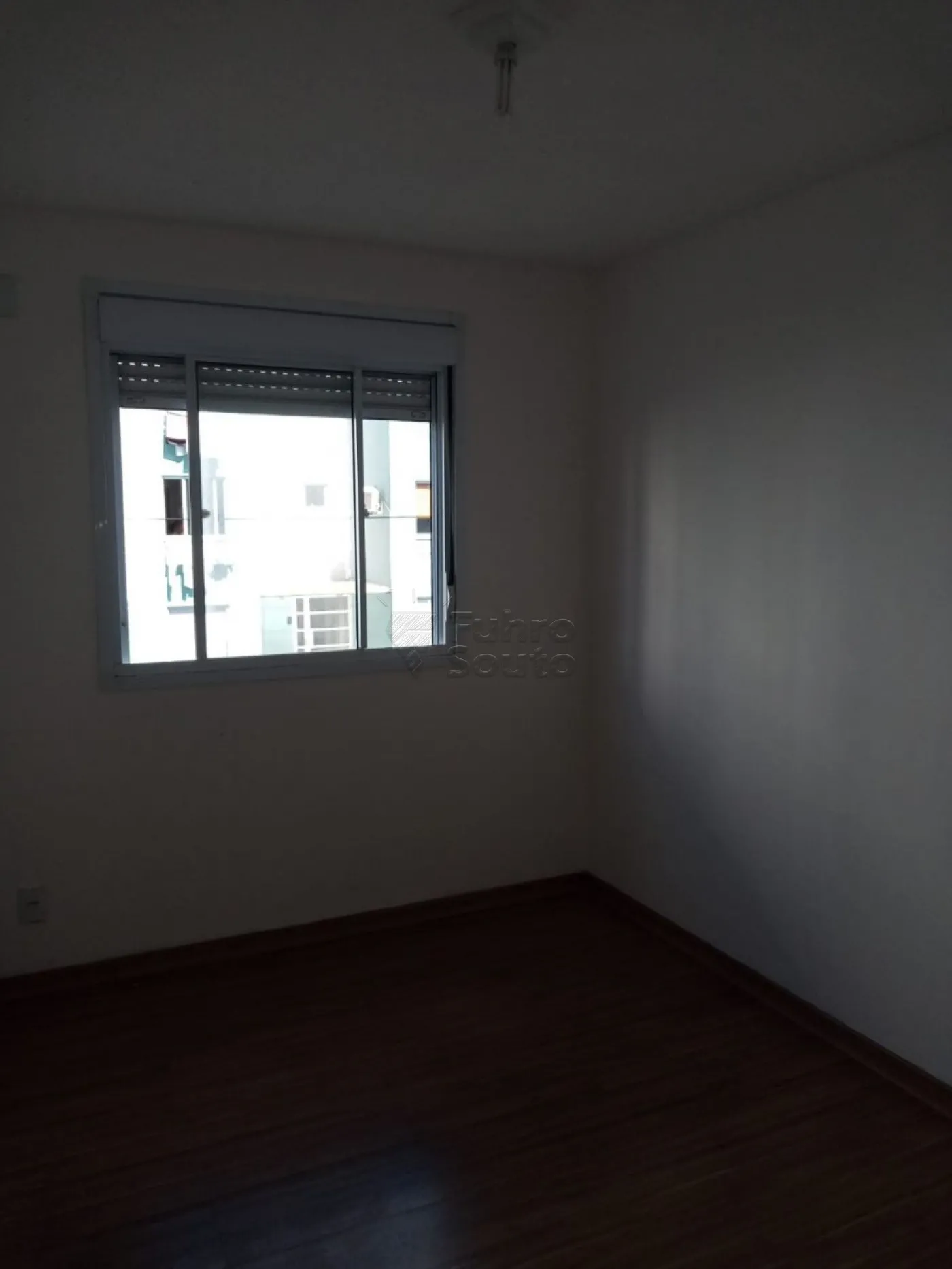 Alugar Apartamento / Padrão em Pelotas R$ 720,00 - Foto 8