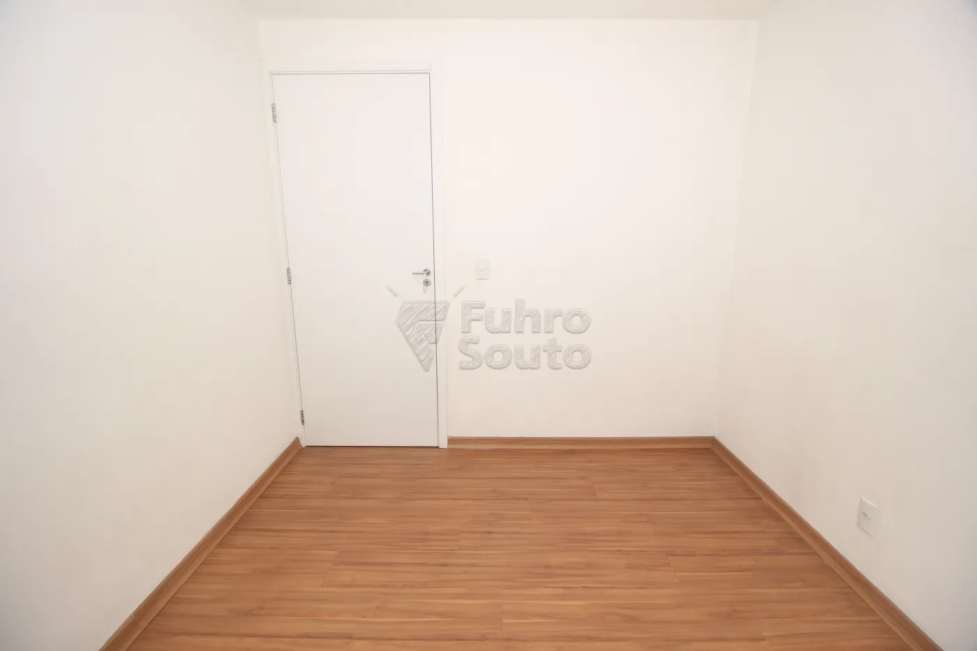 Alugar Apartamento / Padrão em Pelotas R$ 720,00 - Foto 30