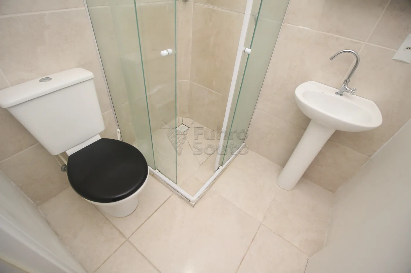 Alugar Apartamento / Padrão em Pelotas R$ 720,00 - Foto 33