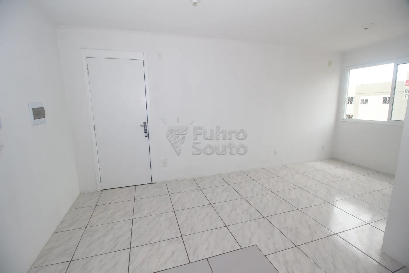 Alugar Apartamento / Padrão em Pelotas R$ 500,00 - Foto 3