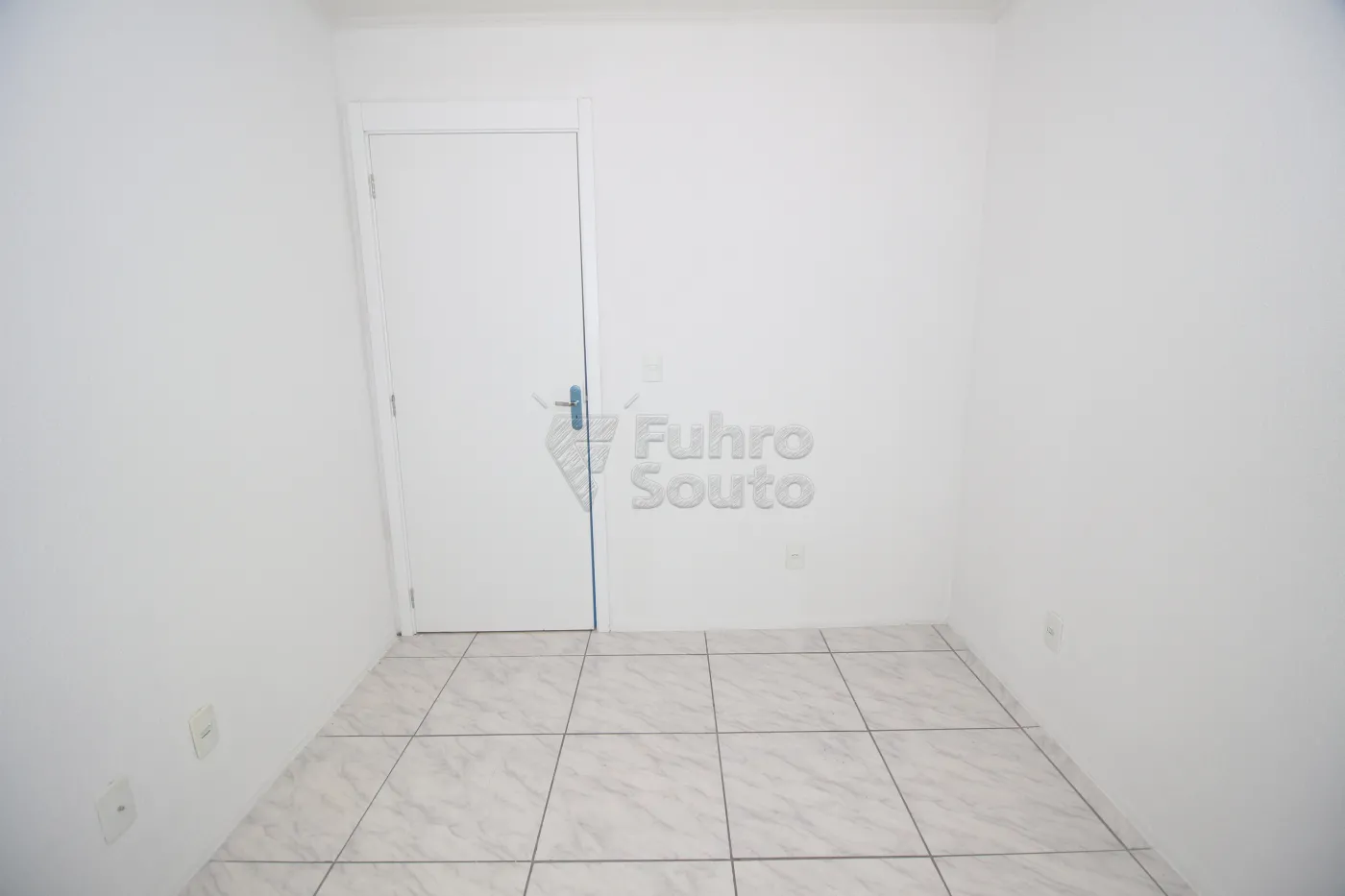 Alugar Apartamento / Padrão em Pelotas R$ 500,00 - Foto 12