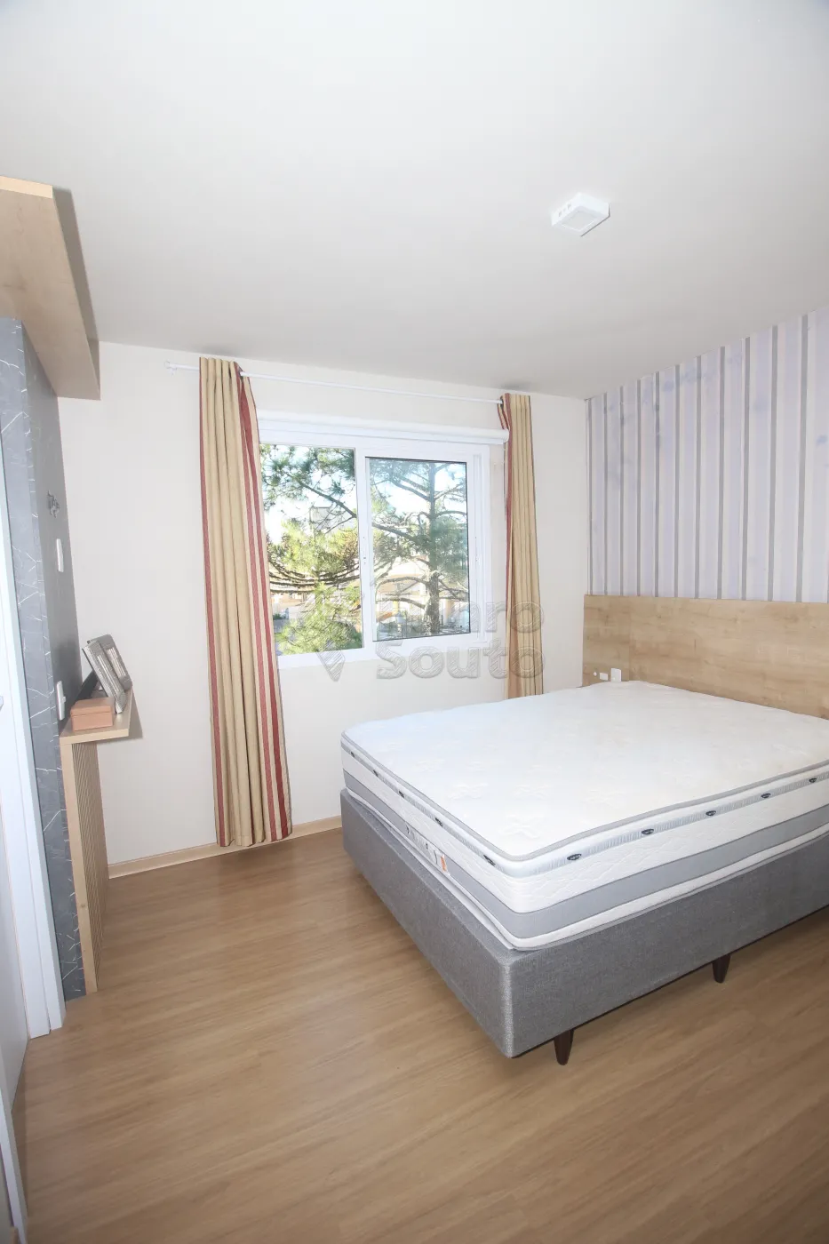 Alugar Apartamento / Padrão em Pelotas R$ 2.000,00 - Foto 10