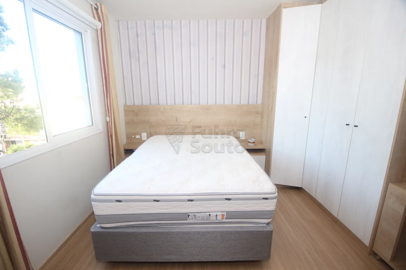 Alugar Apartamento / Padrão em Pelotas R$ 2.000,00 - Foto 11