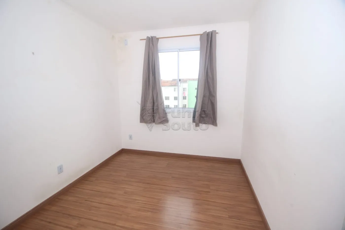 Alugar Apartamento / Padrão em Pelotas R$ 650,00 - Foto 6