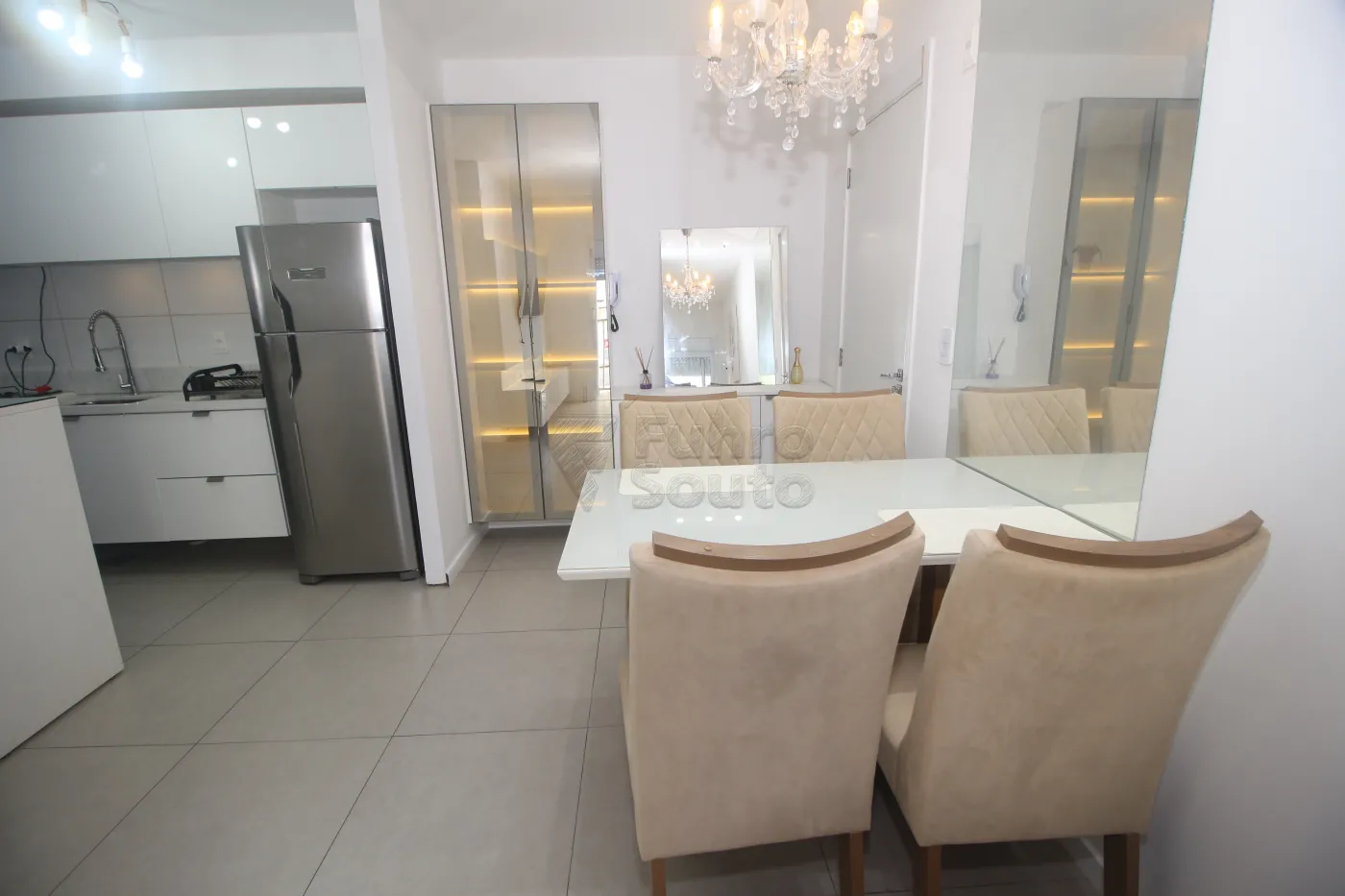 Alugar Apartamento / Padrão em Pelotas R$ 2.400,00 - Foto 3