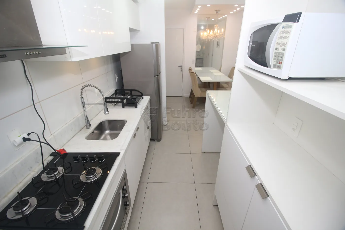 Alugar Apartamento / Padrão em Pelotas R$ 2.400,00 - Foto 9