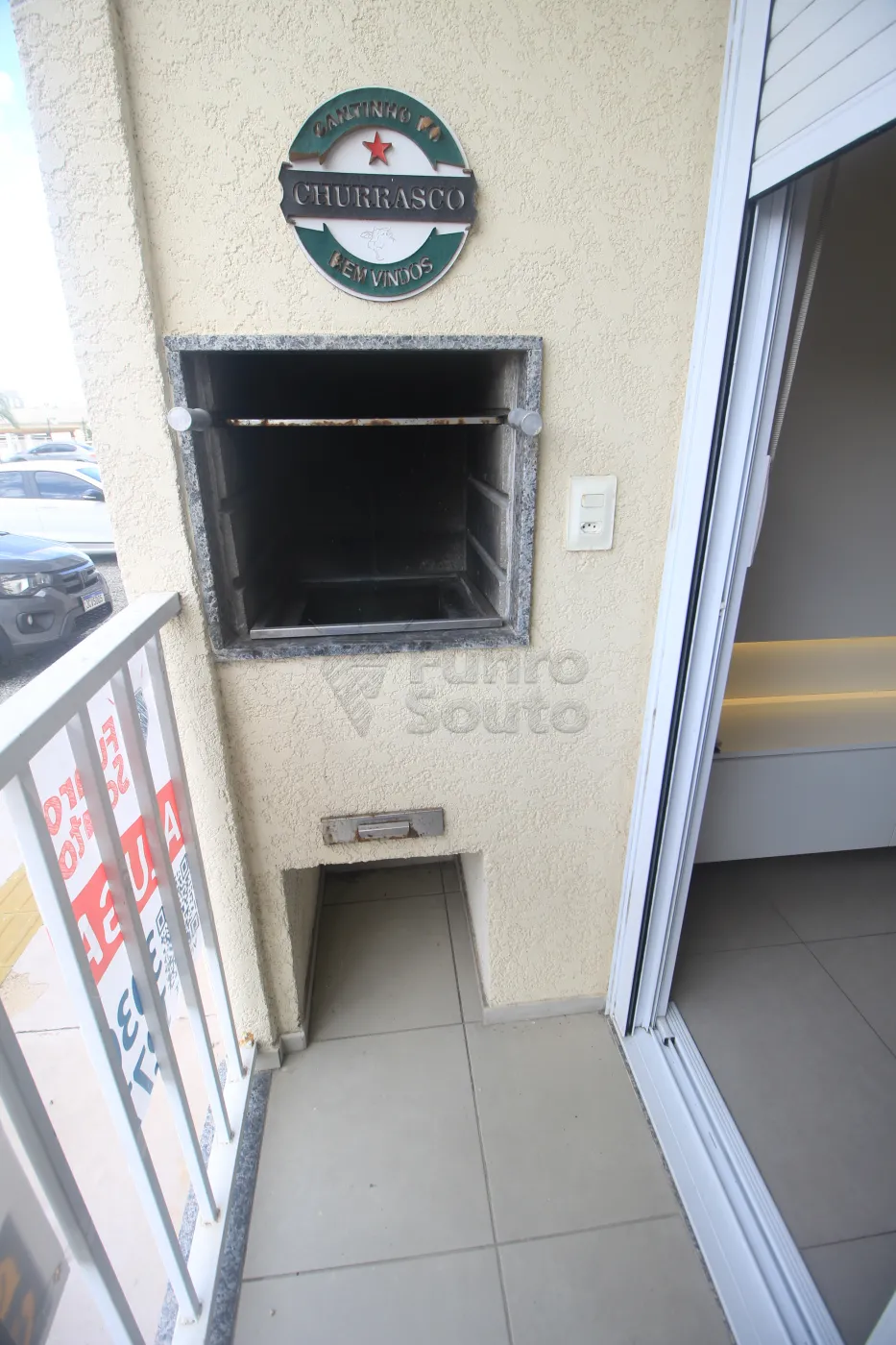 Alugar Apartamento / Padrão em Pelotas R$ 2.400,00 - Foto 10