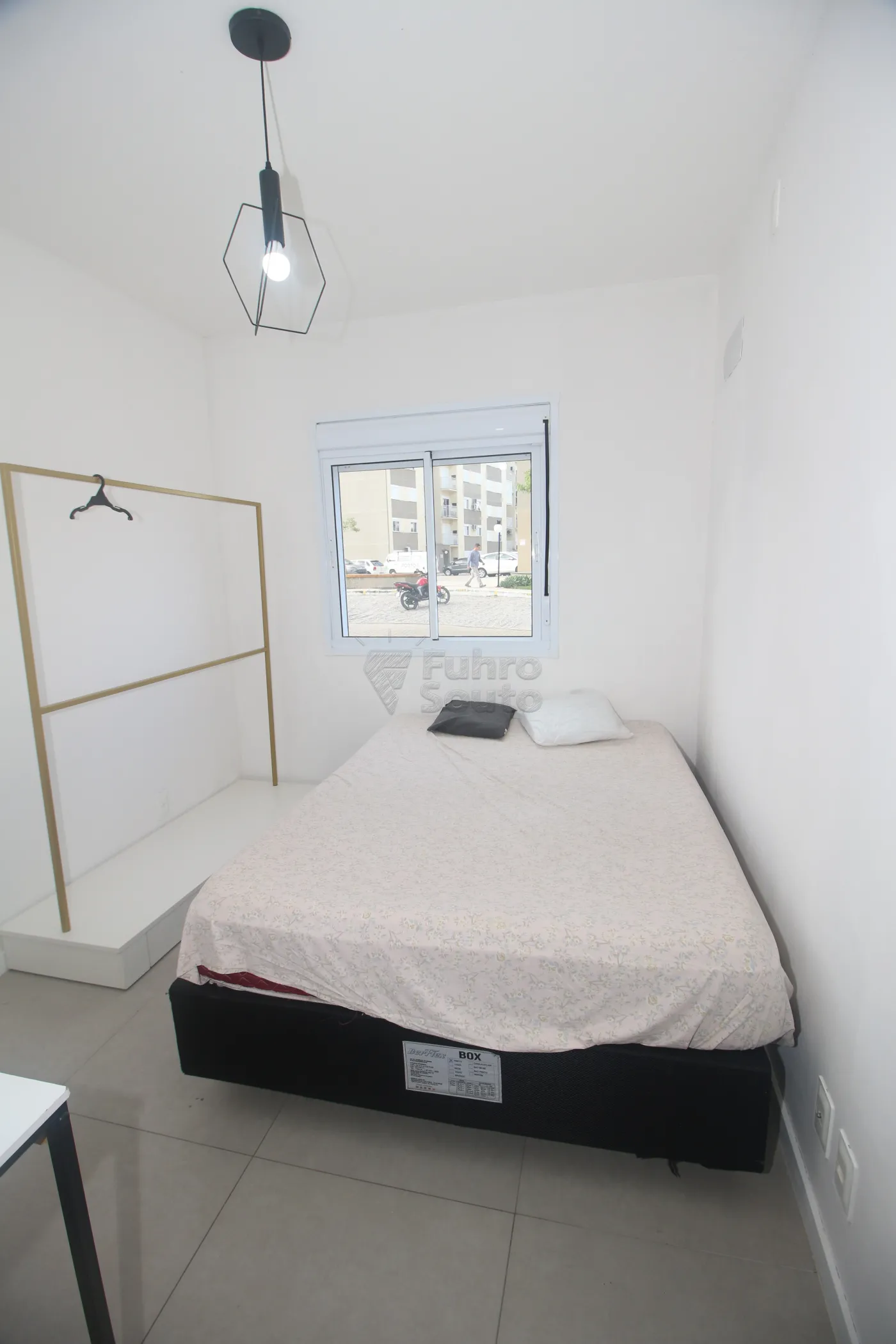 Alugar Apartamento / Padrão em Pelotas R$ 2.400,00 - Foto 13