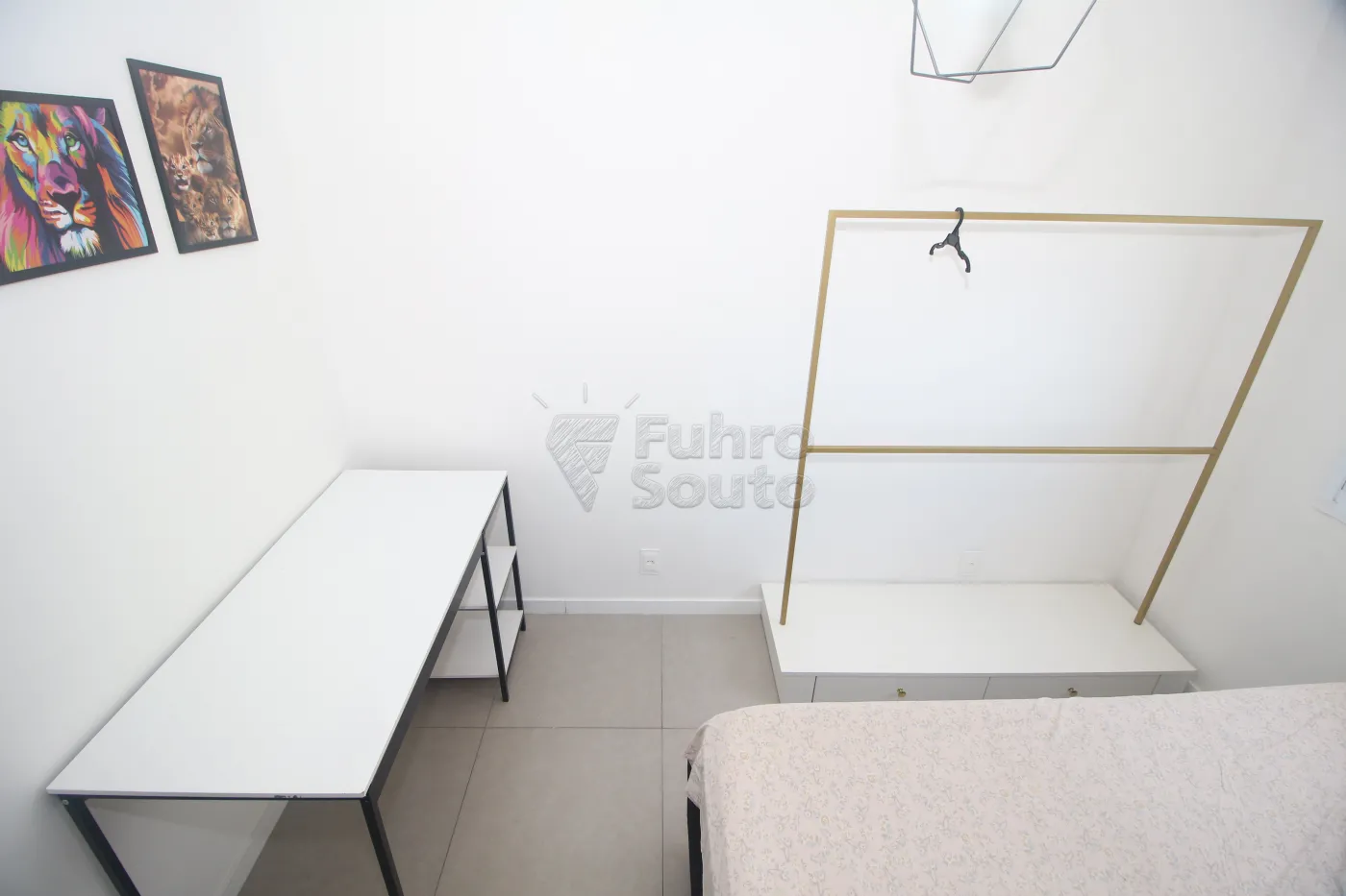 Alugar Apartamento / Padrão em Pelotas R$ 2.400,00 - Foto 14