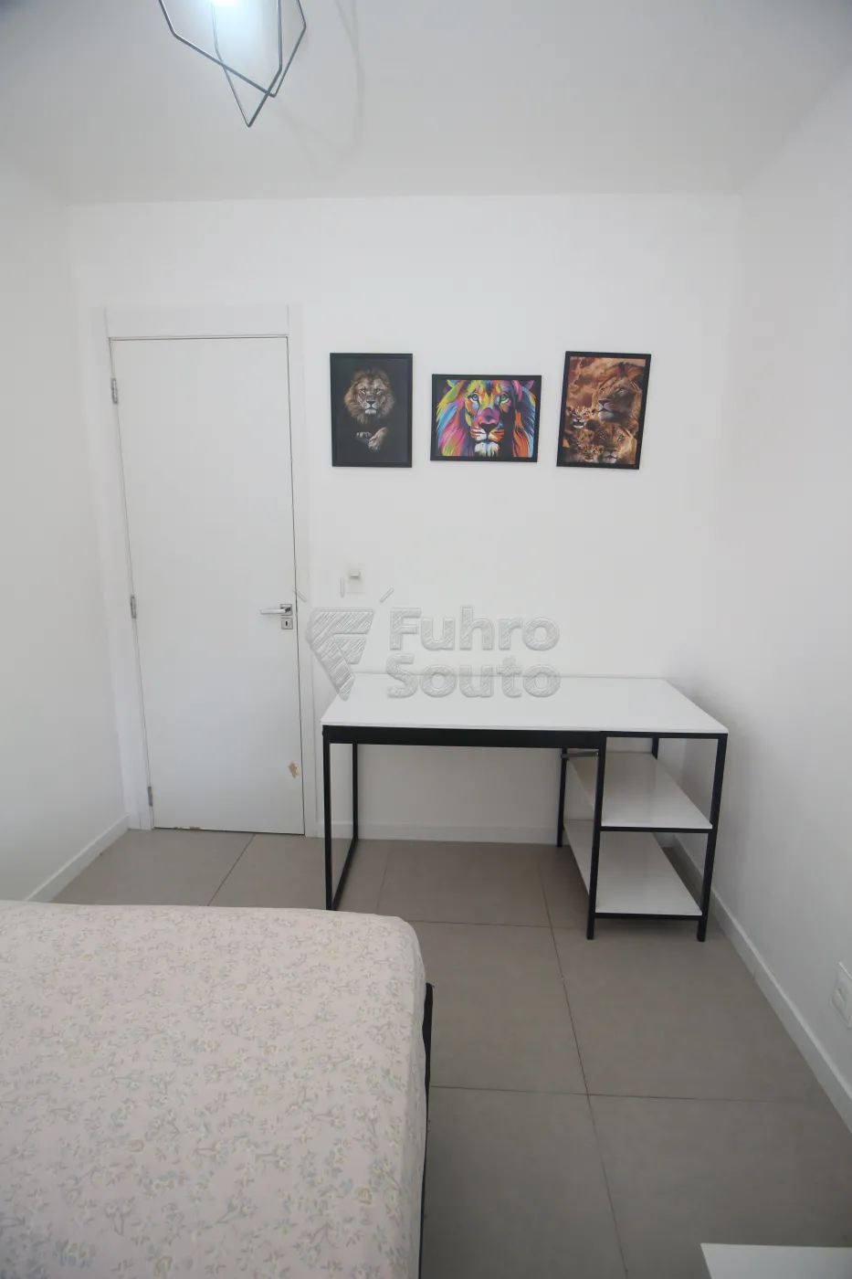 Alugar Apartamento / Padrão em Pelotas R$ 2.400,00 - Foto 17