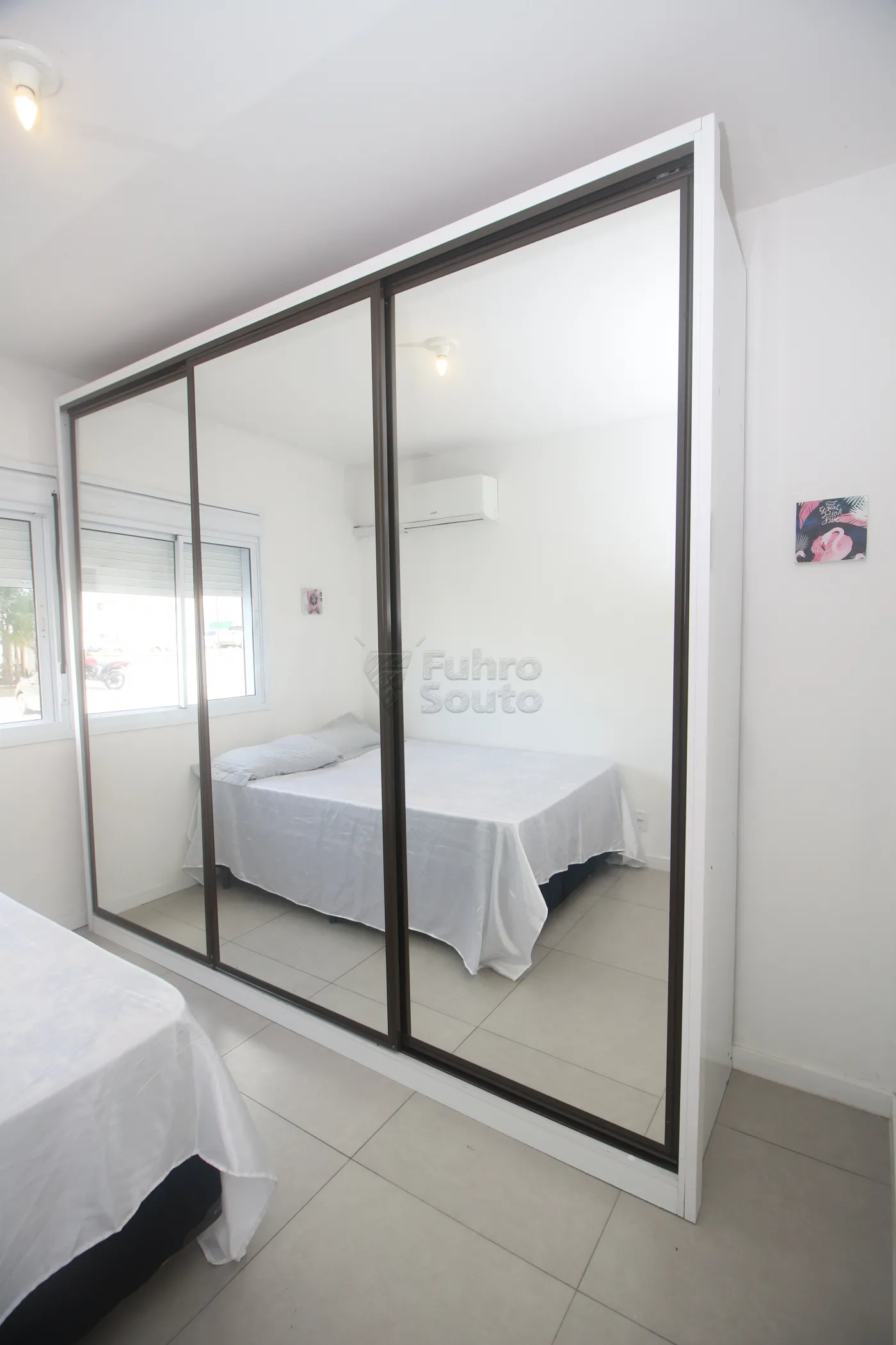 Alugar Apartamento / Padrão em Pelotas R$ 2.400,00 - Foto 20