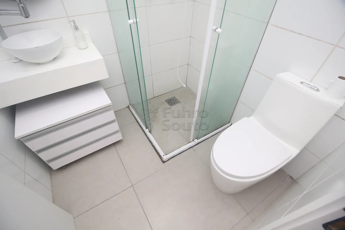 Alugar Apartamento / Padrão em Pelotas R$ 2.400,00 - Foto 25