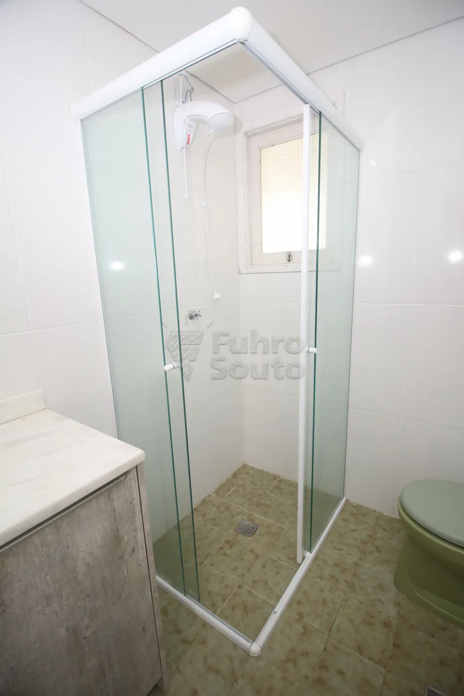 Alugar Apartamento / Padrão em Pelotas R$ 1.650,00 - Foto 23
