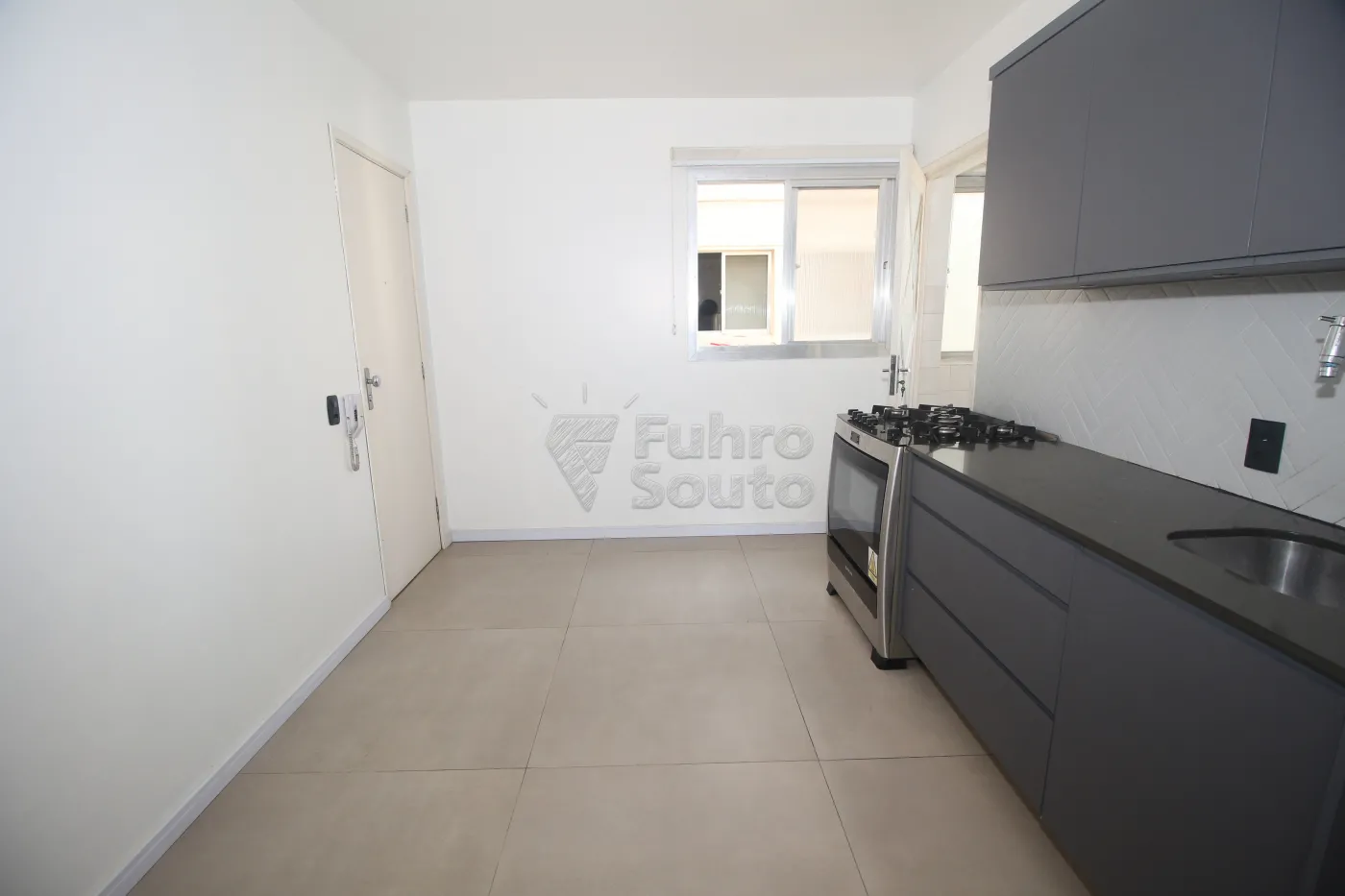 Alugar Apartamento / Padrão em Pelotas R$ 1.650,00 - Foto 25