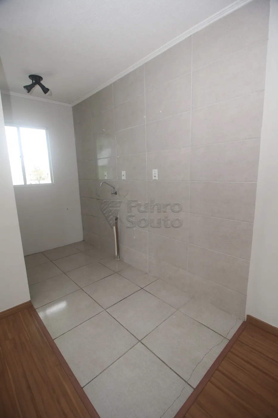 Alugar Apartamento / Padrão em Pelotas R$ 750,00 - Foto 7