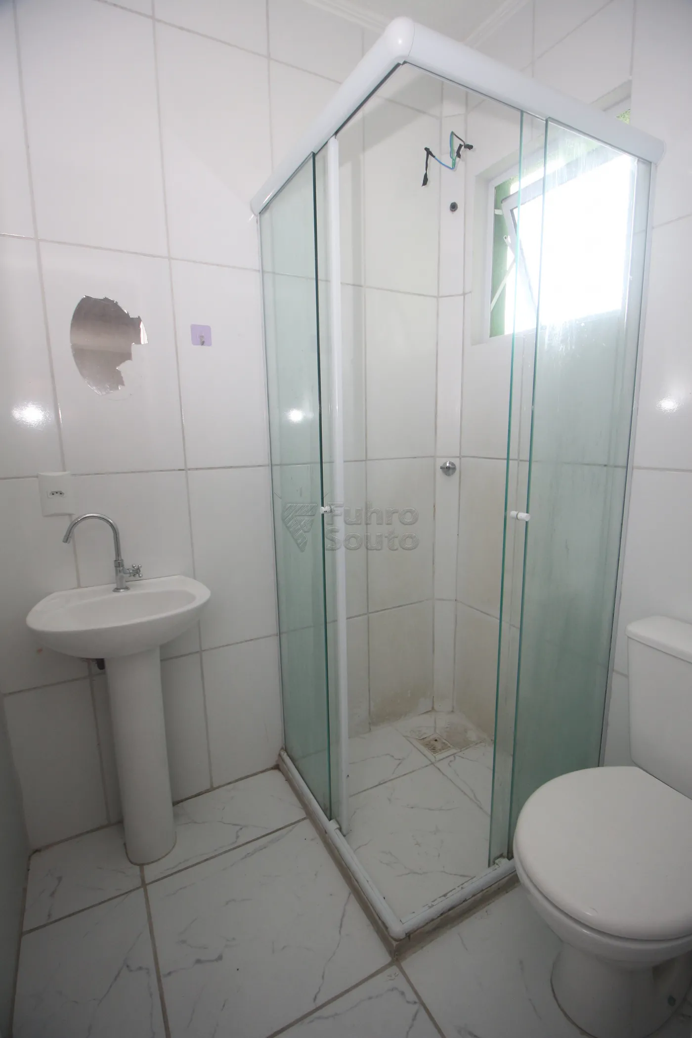 Alugar Apartamento / Padrão em Pelotas R$ 750,00 - Foto 21