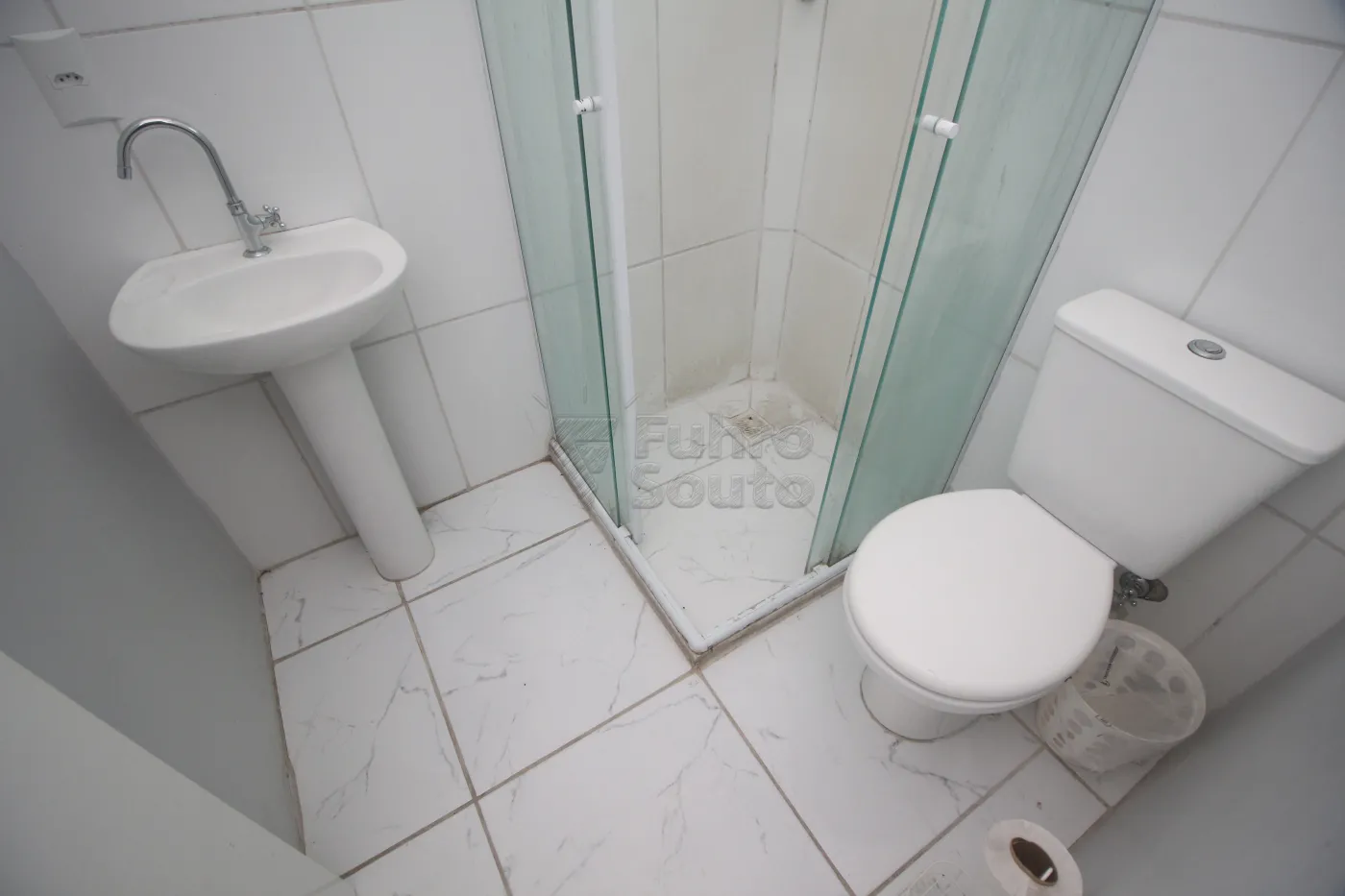 Alugar Apartamento / Padrão em Pelotas R$ 750,00 - Foto 22