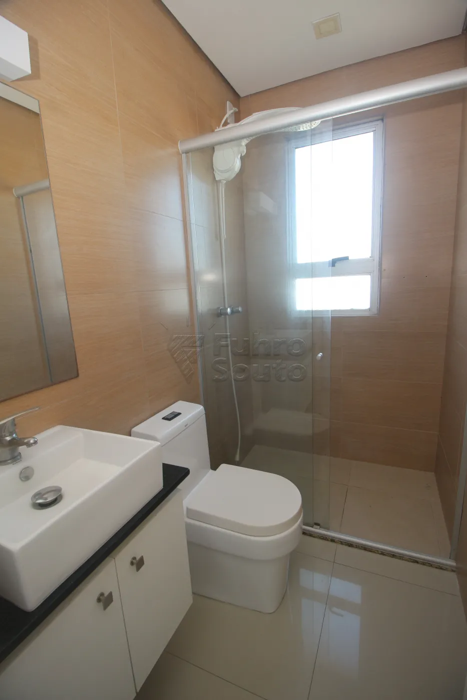 Alugar Apartamento / Padrão em Pelotas R$ 1.700,00 - Foto 13