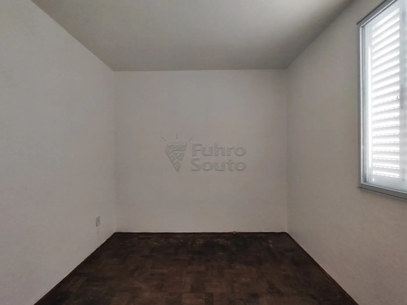 Comprar Apartamento / Padrão em Pelotas R$ 185.000,00 - Foto 6