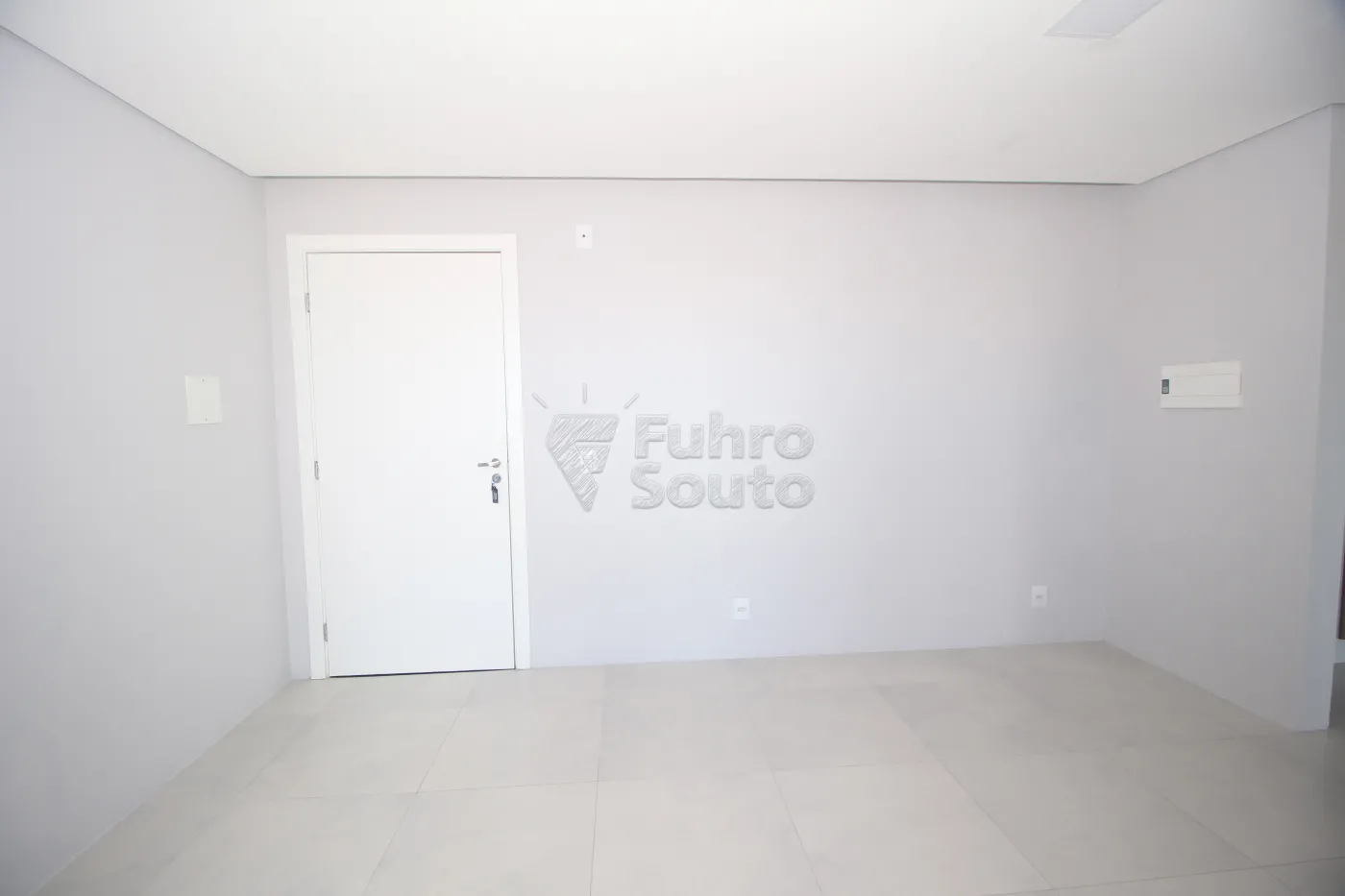 Alugar Apartamento / Padrão em Pelotas R$ 1.500,00 - Foto 5