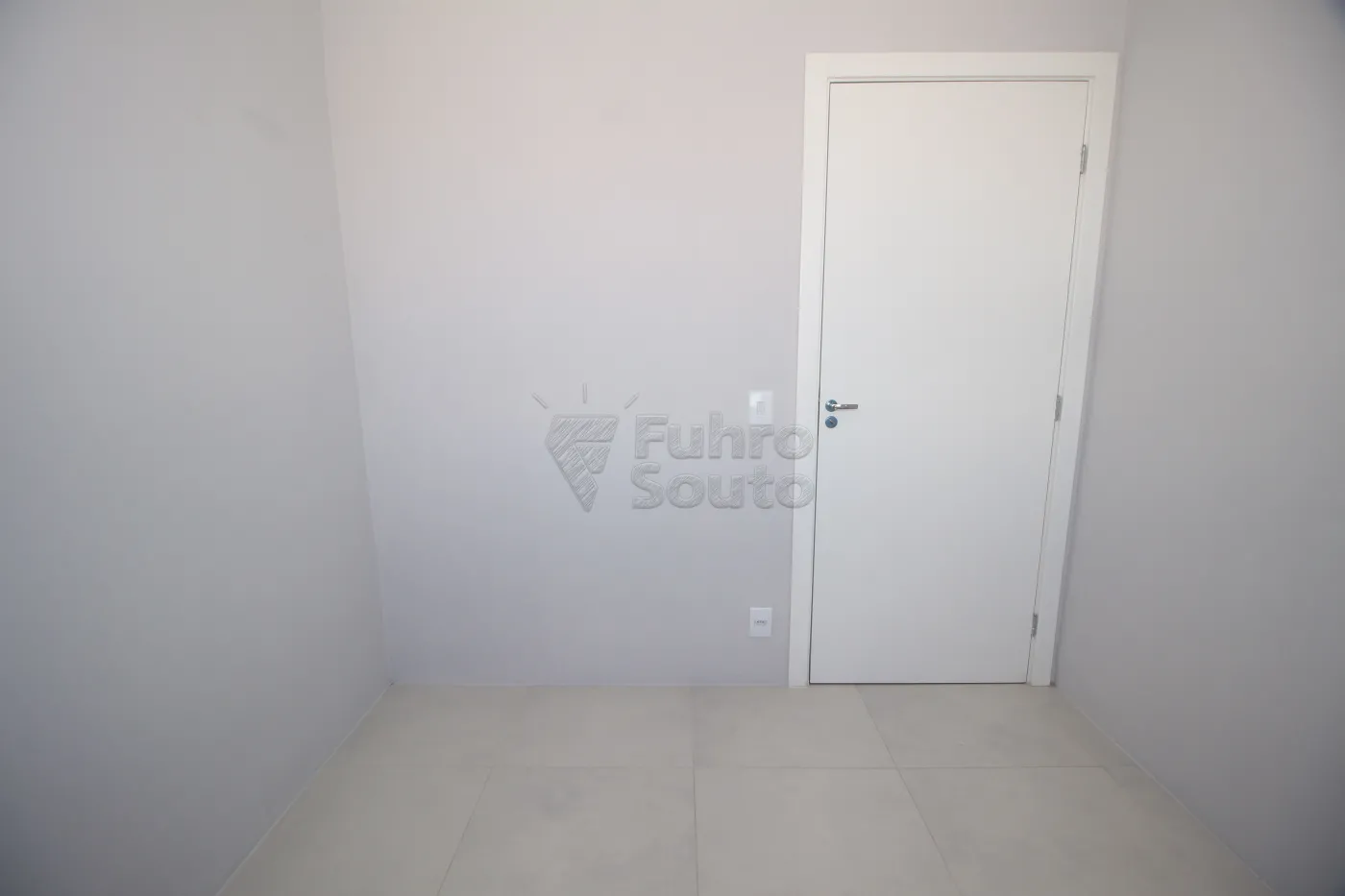 Alugar Apartamento / Padrão em Pelotas R$ 1.500,00 - Foto 12