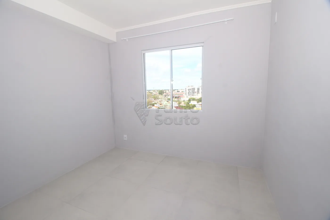 Alugar Apartamento / Padrão em Pelotas R$ 1.500,00 - Foto 15