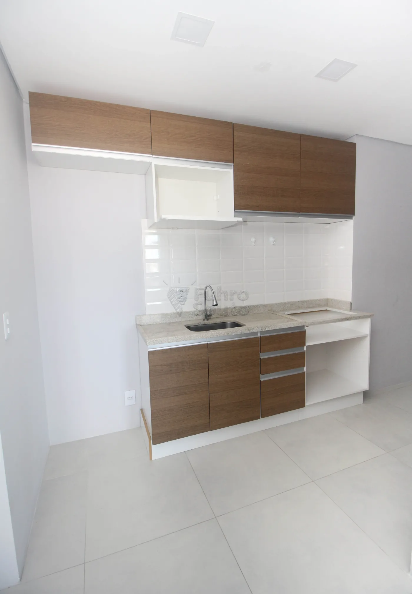 Alugar Apartamento / Padrão em Pelotas R$ 1.500,00 - Foto 20