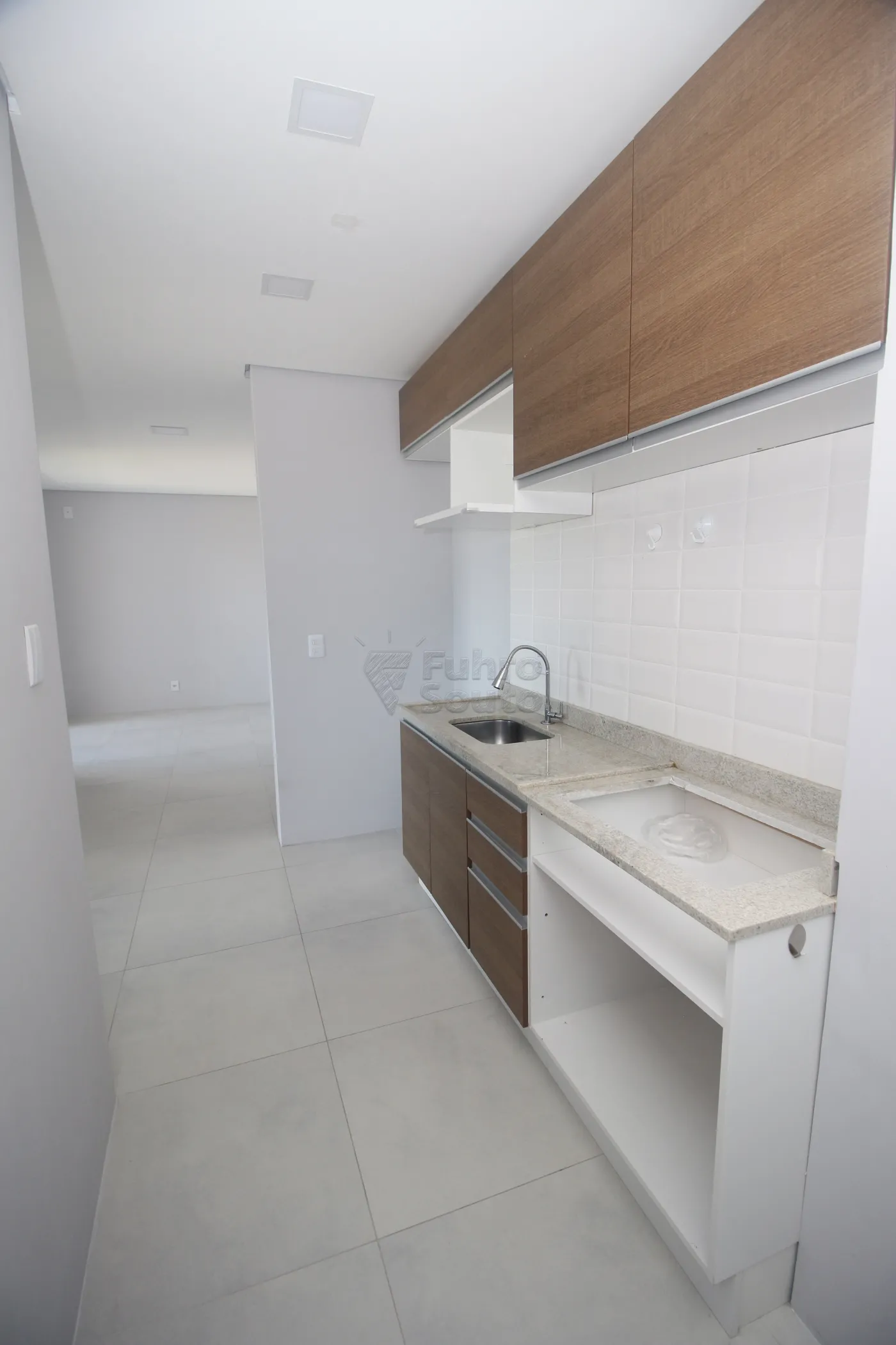 Alugar Apartamento / Padrão em Pelotas R$ 1.500,00 - Foto 21