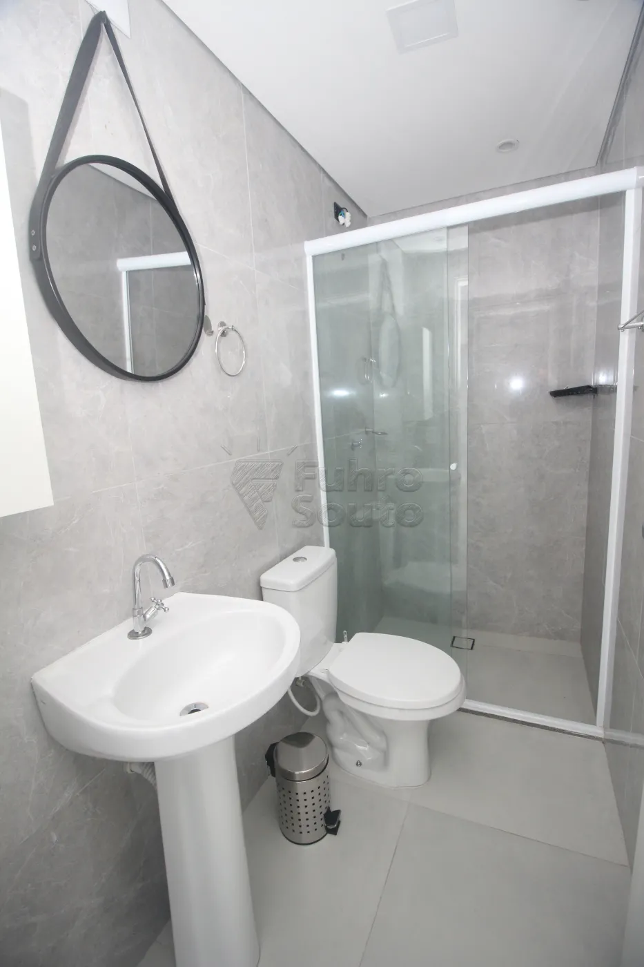 Alugar Apartamento / Padrão em Pelotas R$ 1.500,00 - Foto 23