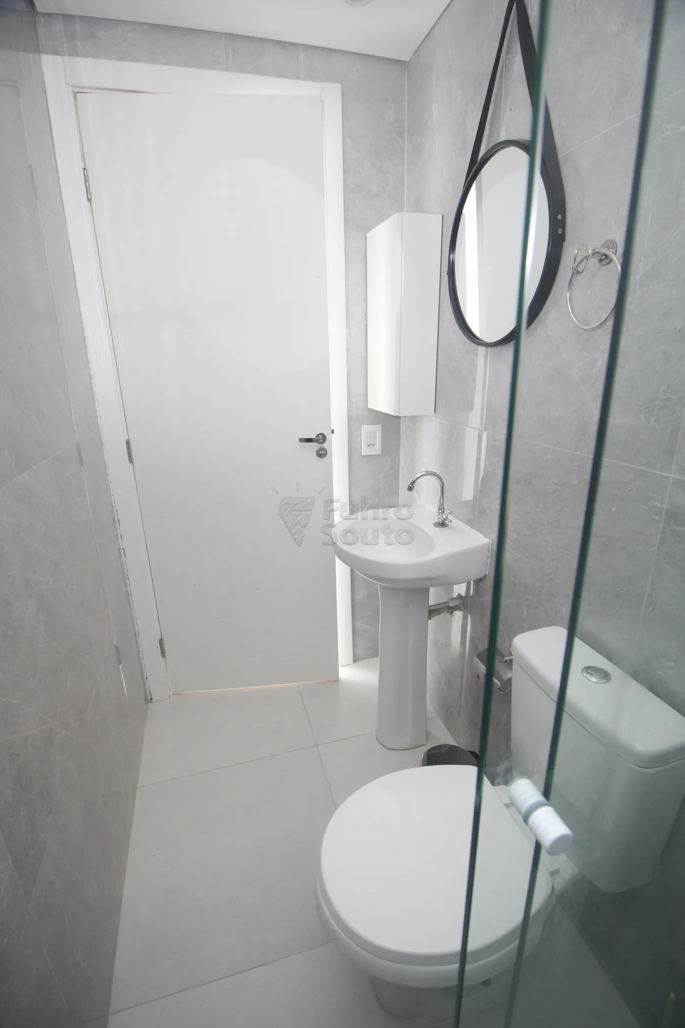 Alugar Apartamento / Padrão em Pelotas R$ 1.500,00 - Foto 25