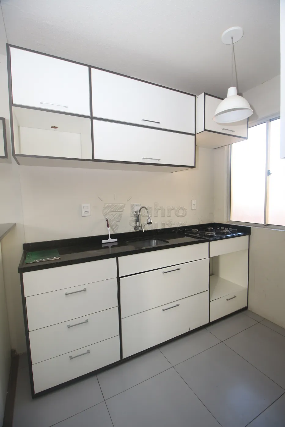 Alugar Apartamento / Padrão em Pelotas R$ 700,00 - Foto 7